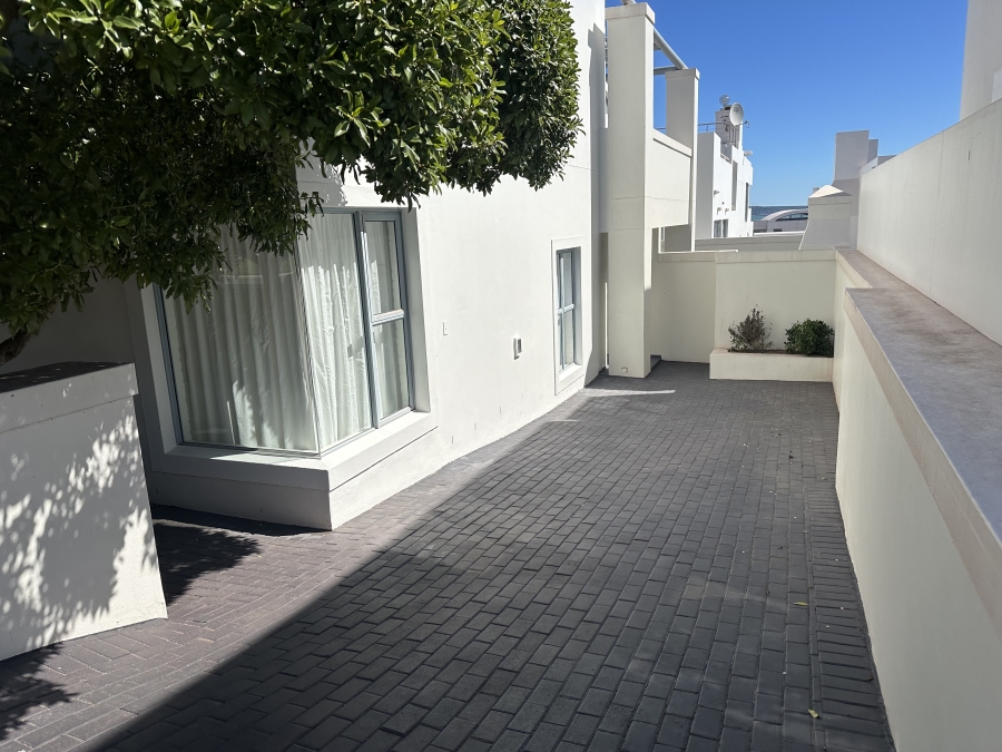 4 Bedroom Property for Sale in Paradise Beach Western Cape